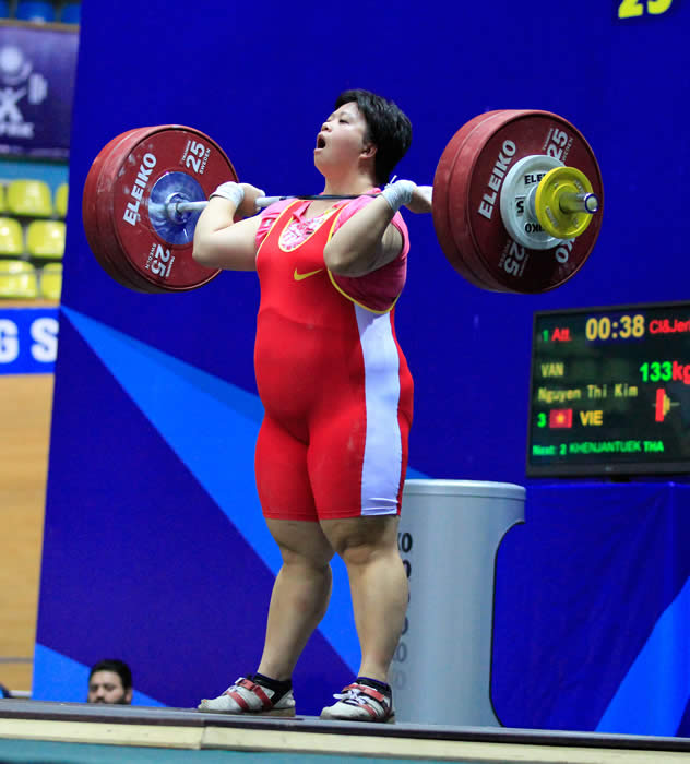 Weightlifter Loses Intestines